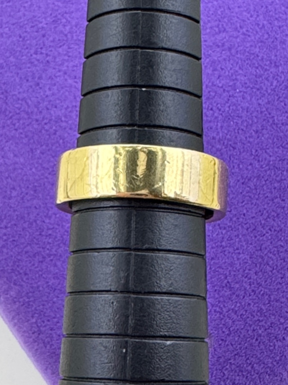Mejuri Gold Wide Band Ring - Picture 8 of 9